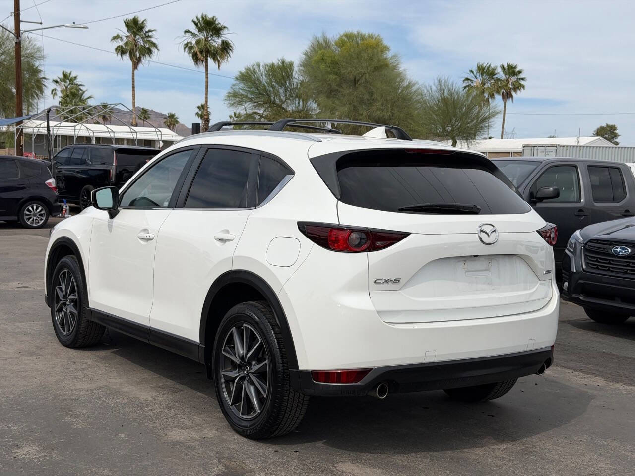 Used 2018 MAZDA CX-5 Touring w/ Preferred Equipment Package FWD image 6