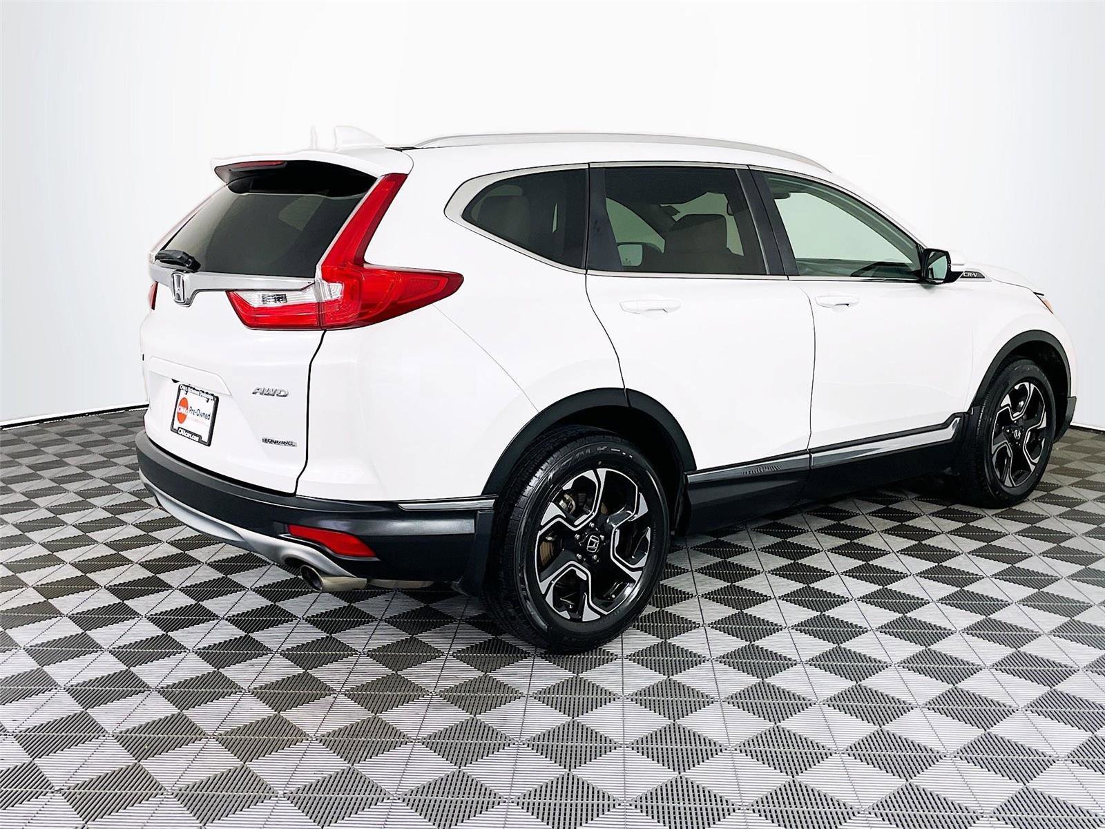 Used 2019 Honda CR-V Touring image 9