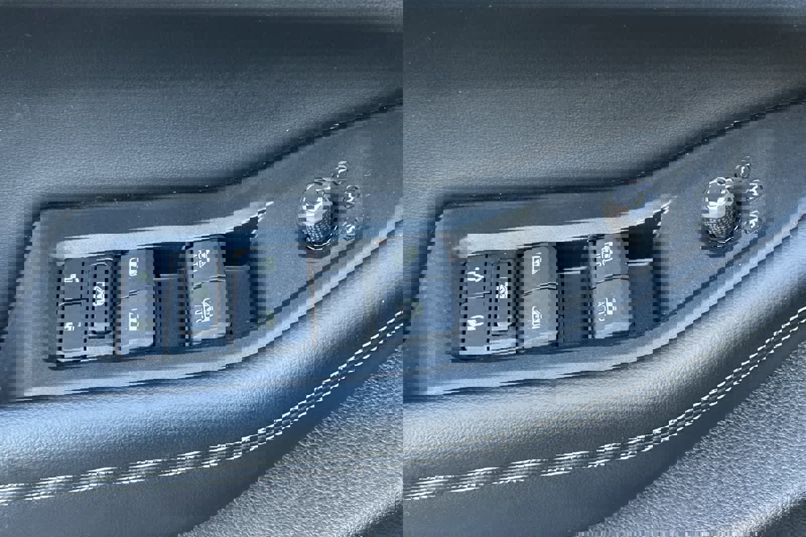 Used 2024 Jeep Grand Cherokee Limited w/ Trailer Tow Package image 13