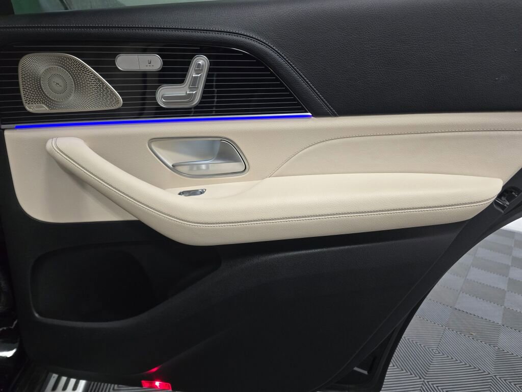 Used 2024 Mercedes-Benz GLS 580 GLS 580 image 26