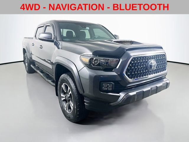 Used 2018 Toyota Tacoma TRD Sport image 2
