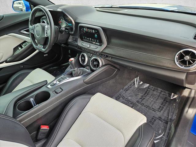 Used 2018 Chevrolet Camaro SS image 18