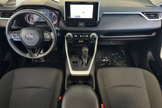 Used 2024 Toyota RAV4 XLE FWD image 17