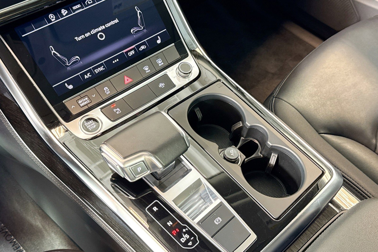 Used 2024 Audi Q7 3.0T Premium Plus image 16