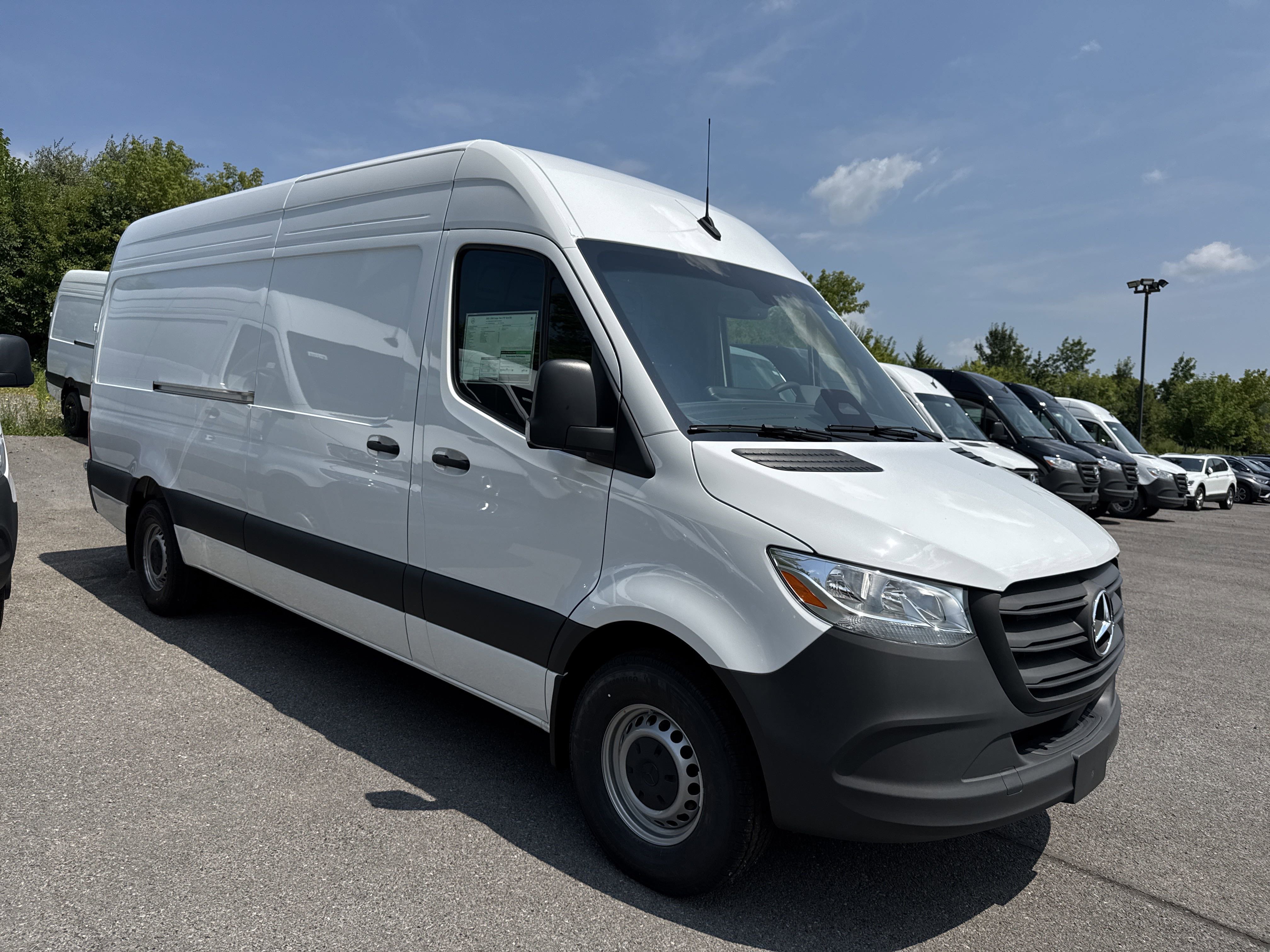 New 2025 Mercedes-Benz Sprinter 2500 image 2