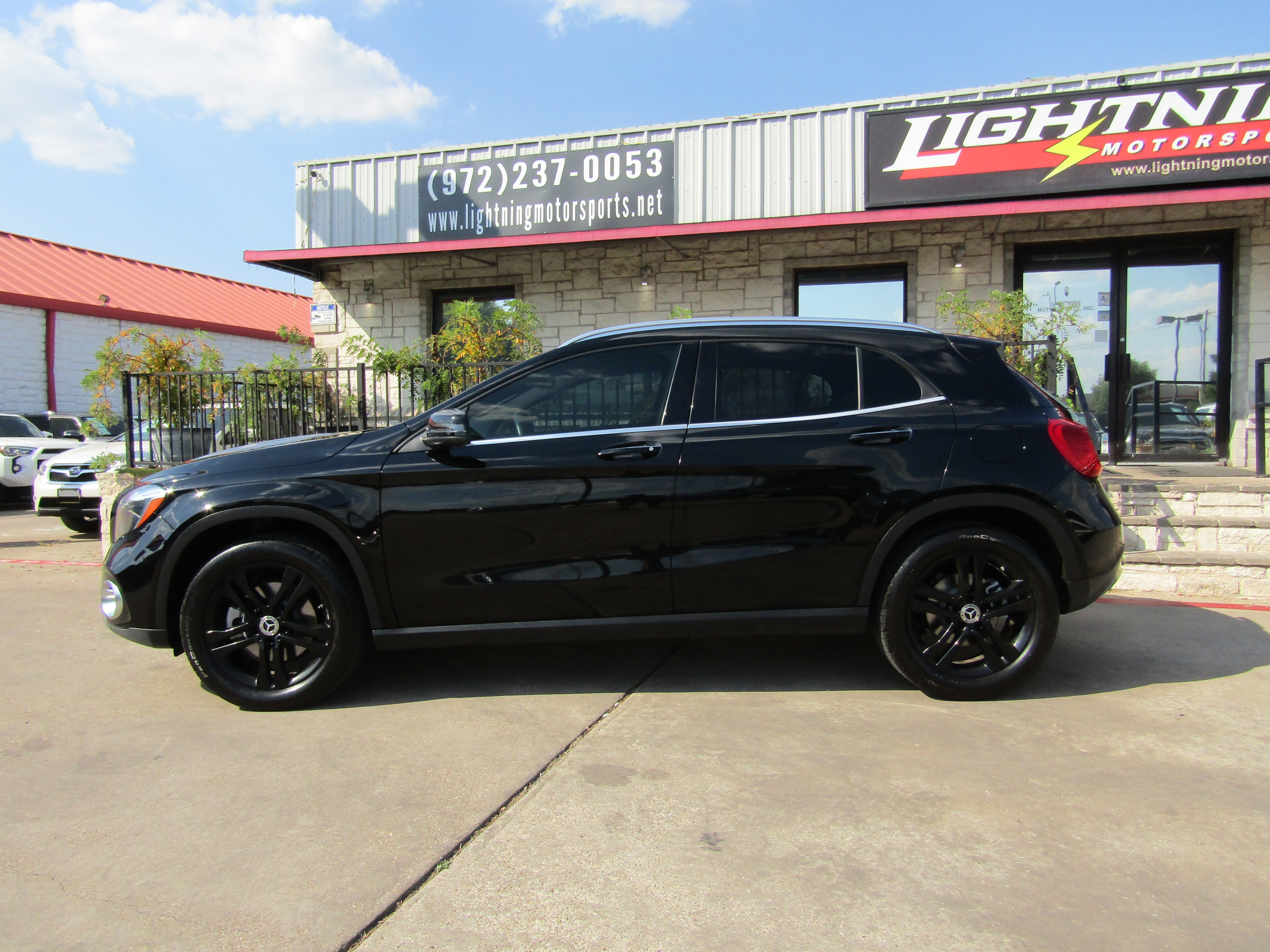 Used 2020 Mercedes-Benz GLA 250 4MATIC image 2