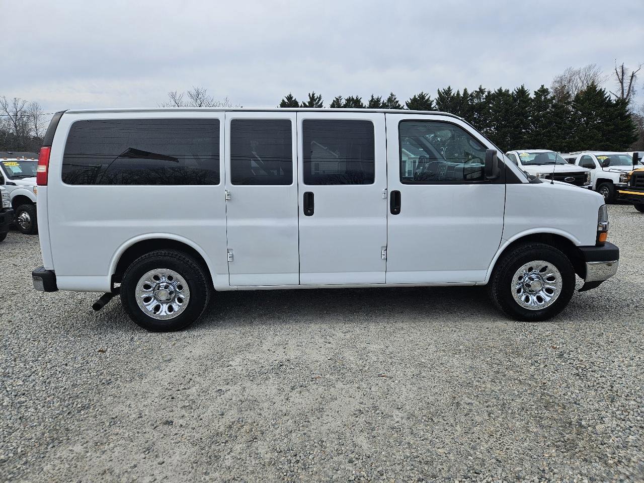 Used 2014 Chevrolet Express 1500 LT w/ LT Preferred Equipment Group AWD/4WD image 6