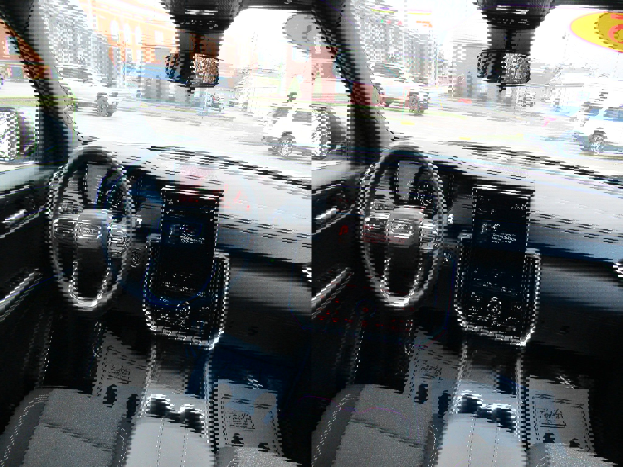 Used 2025 GMC Acadia Elevation image 18