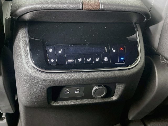 New 2026 Nissan Armada Platinum Reserve AWD/4WD image 16
