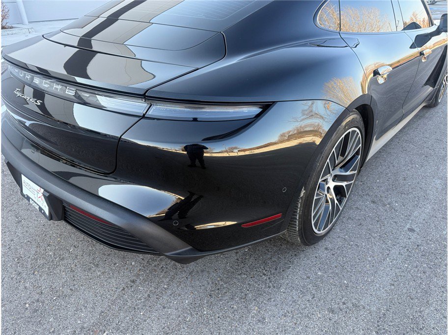 Used 2020 Porsche Taycan 4S image 48