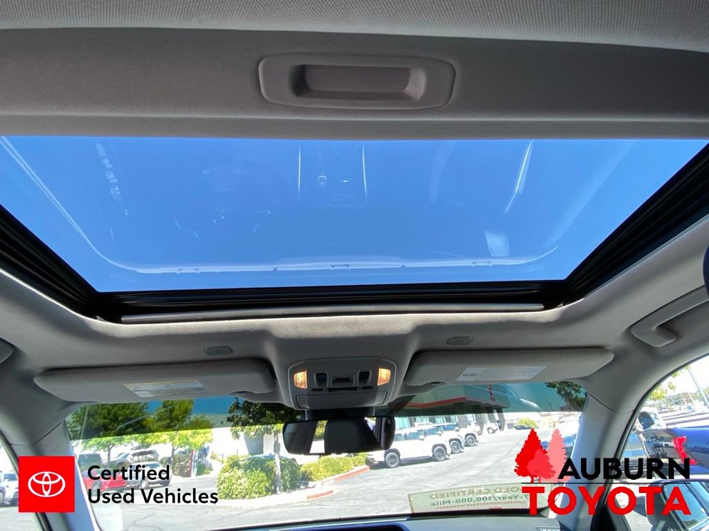 Certified 2024 Toyota Highlander XLE AWD/4WD image 34