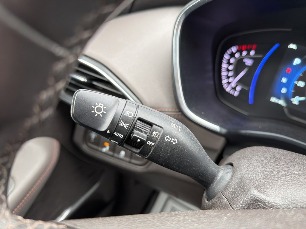 Used 2020 Hyundai Santa Fe SEL image 34