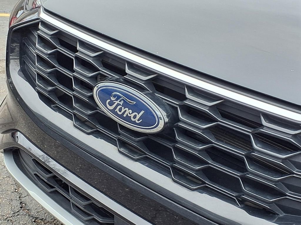 Used 2023 Ford Escape ST-Line w/ Tech Pack #1 image 12