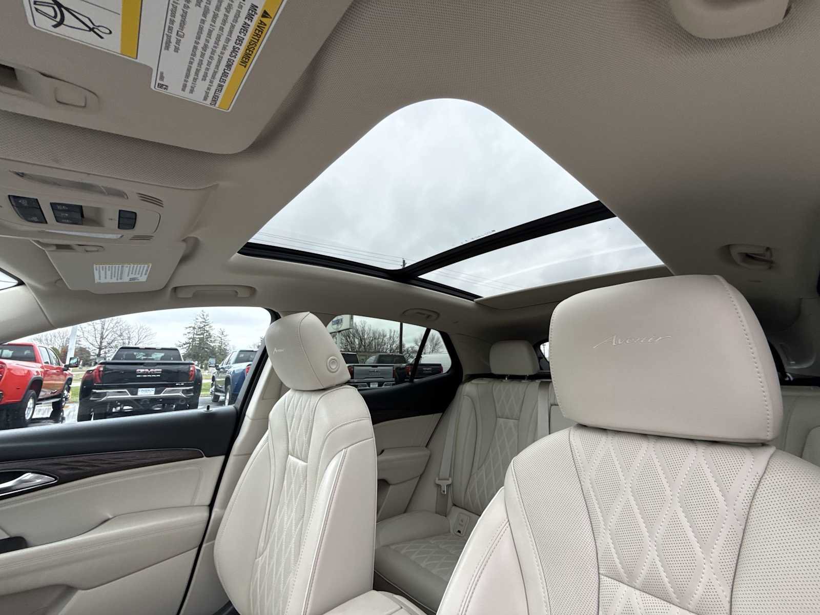 Certified 2023 Buick Envision Avenir AWD/4WD image 16