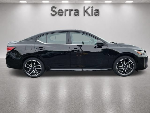 Used 2025 Nissan Sentra SR FWD image 6