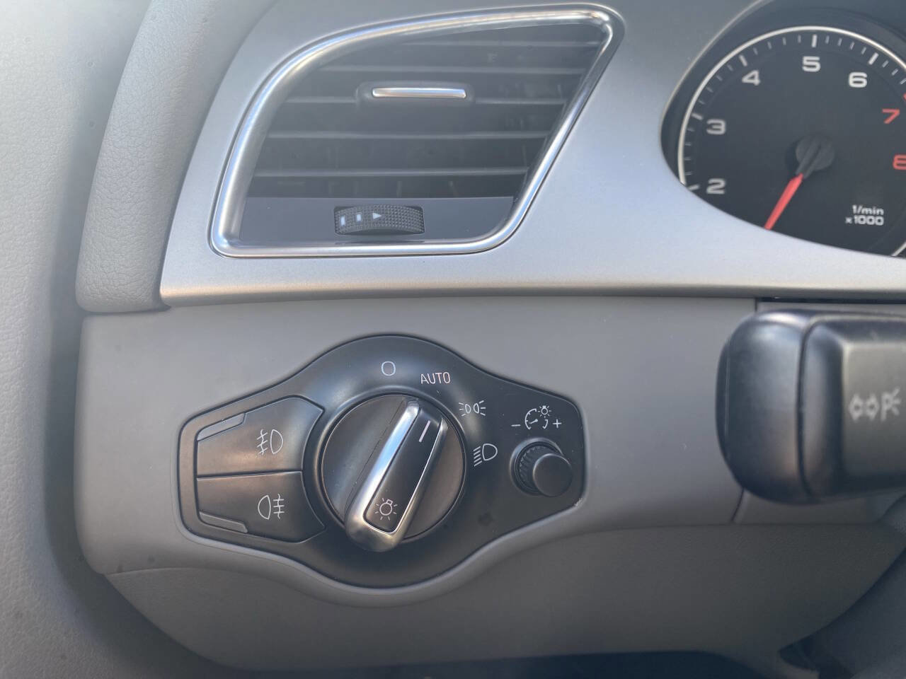 Used 2012 Audi A4 2.0T Premium image 26