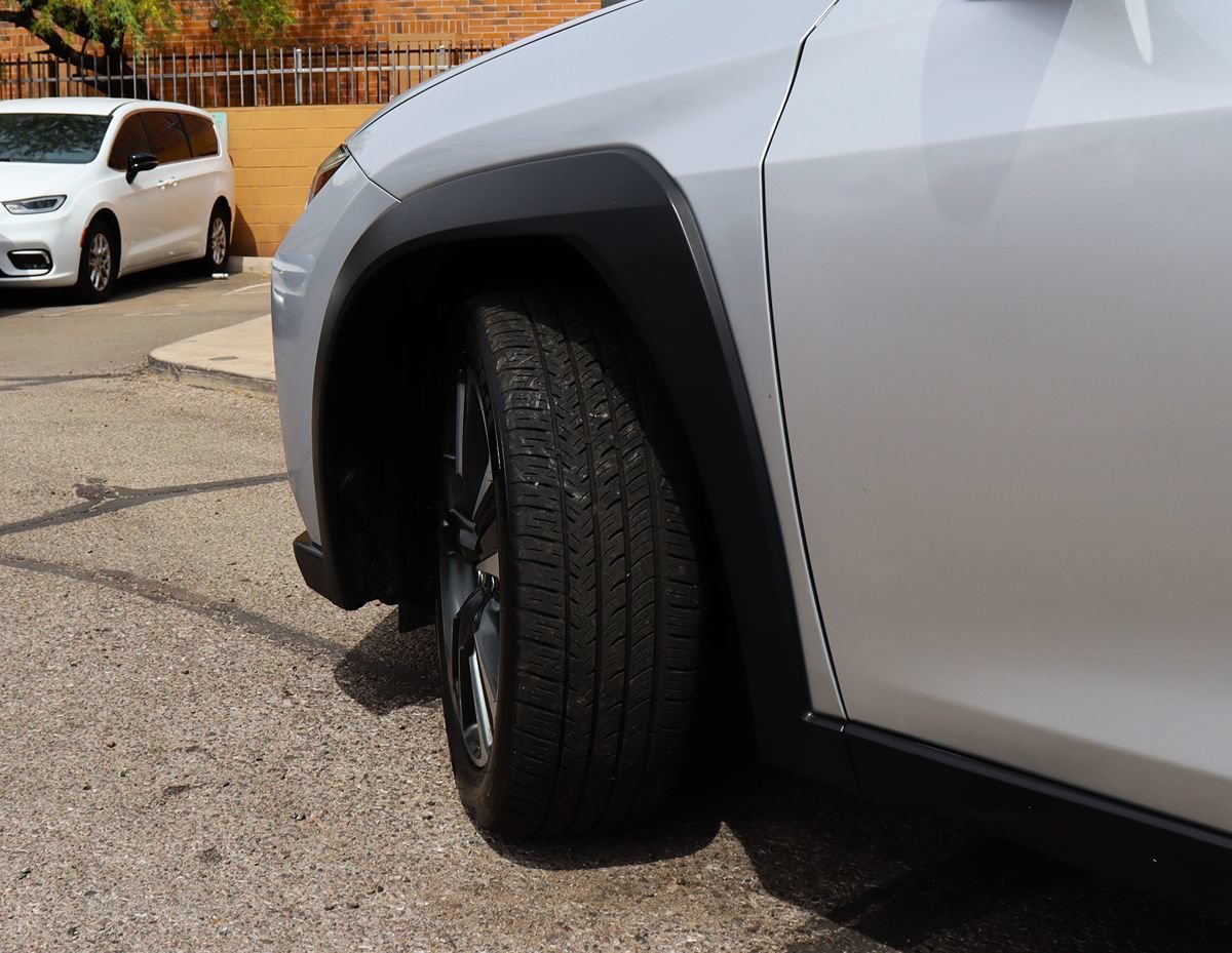 Used 2019 Lexus UX 200 w/ Premium Package FWD image 6