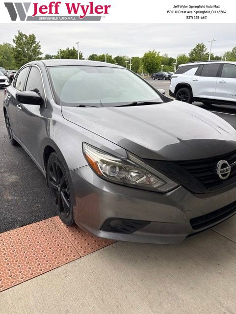 Used 2018 Nissan Altima 2.5 SR w/ SR Midnight Edition FWD image 1