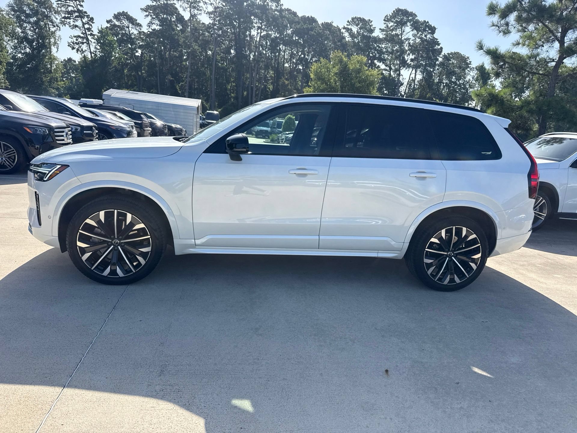 Used 2026 Volvo XC90 B6 Ultra w/ Protection Package Premier AWD/4WD image 7