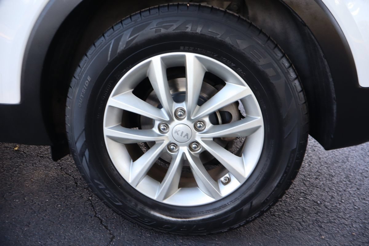Used 2016 Kia Sorento LX AWD/4WD image 44