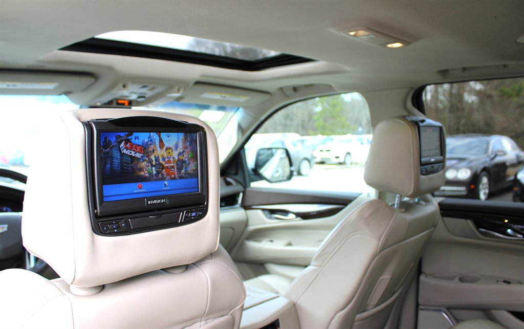 Used 2017 Cadillac Escalade ESV Luxury image 20