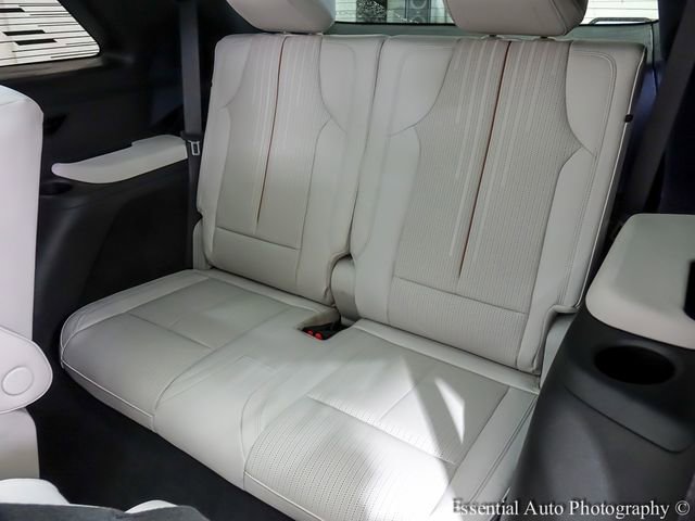 New 2026 Cadillac Vistiq Luxury w/ LPO, Floor Liner Package image 10