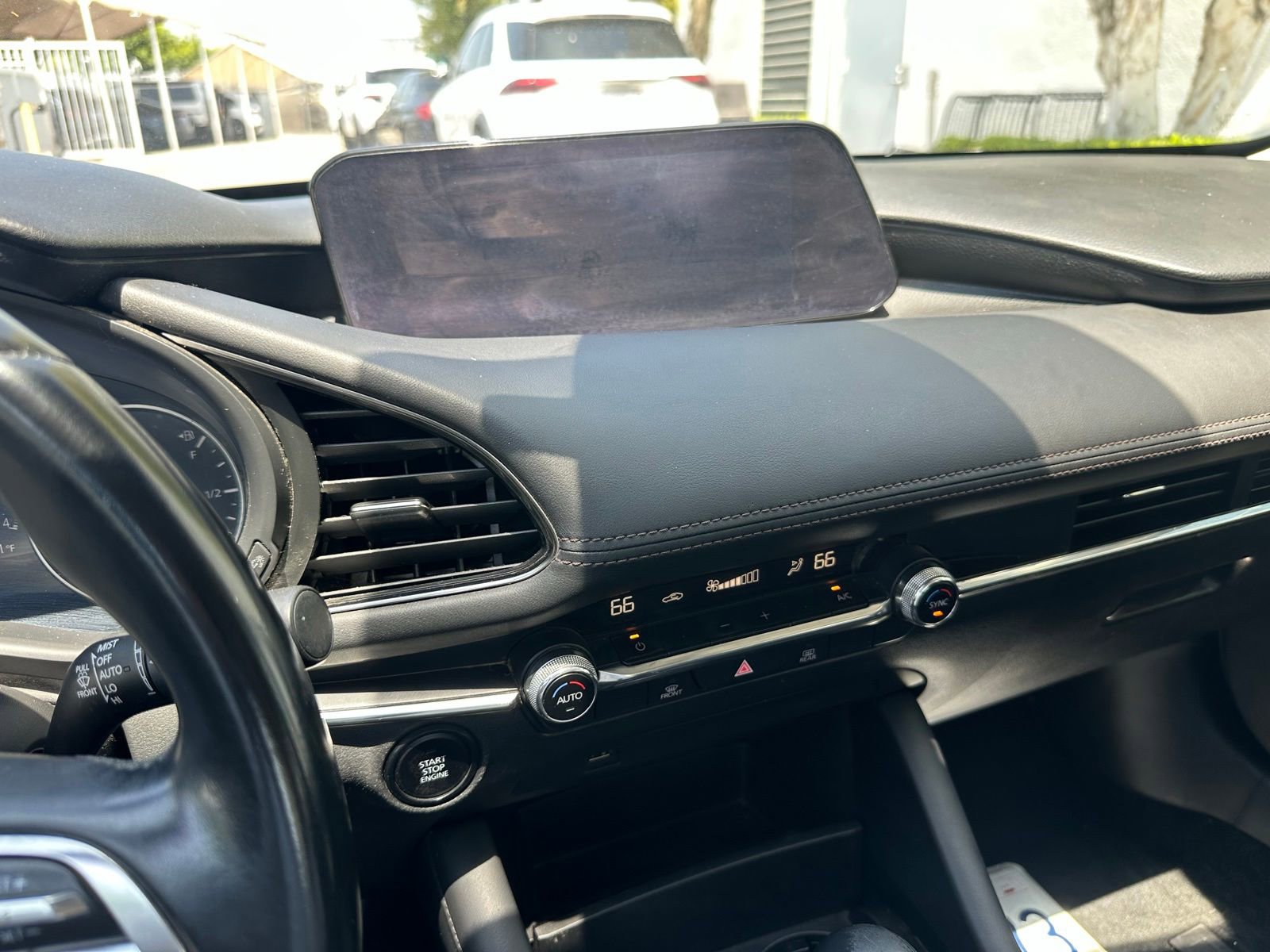 Used 2019 MAZDA MAZDA3 Sedan FWD image 4