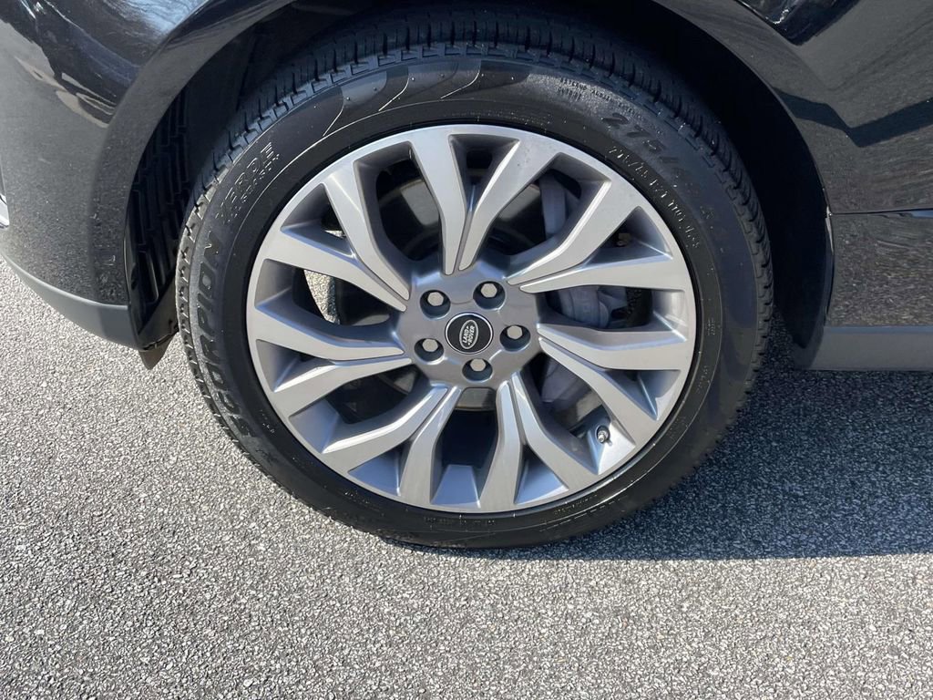 Used 2019 Land Rover Range Rover Long Wheelbase Supercharged image 9