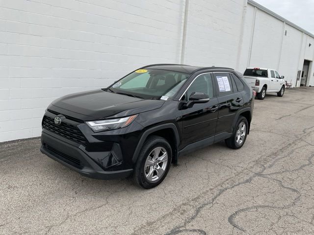Used 2025 Toyota RAV4 XLE w/ Convenience Package image 31