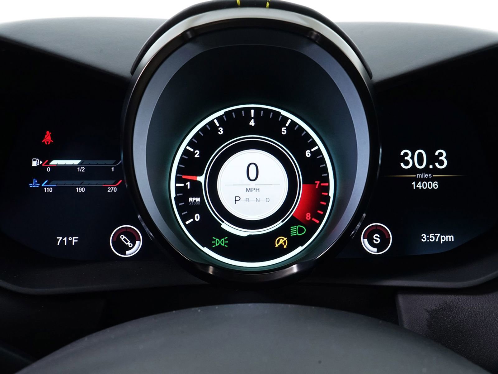 Used 2019 Aston Martin V8 Vantage Coupe image 22