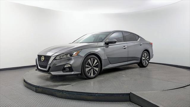 Used 2021 Nissan Altima 2.5 SL FWD image 2