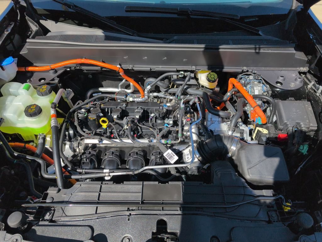 New 2025 Ford Maverick XLT w/ Equipment Group 301A image 34