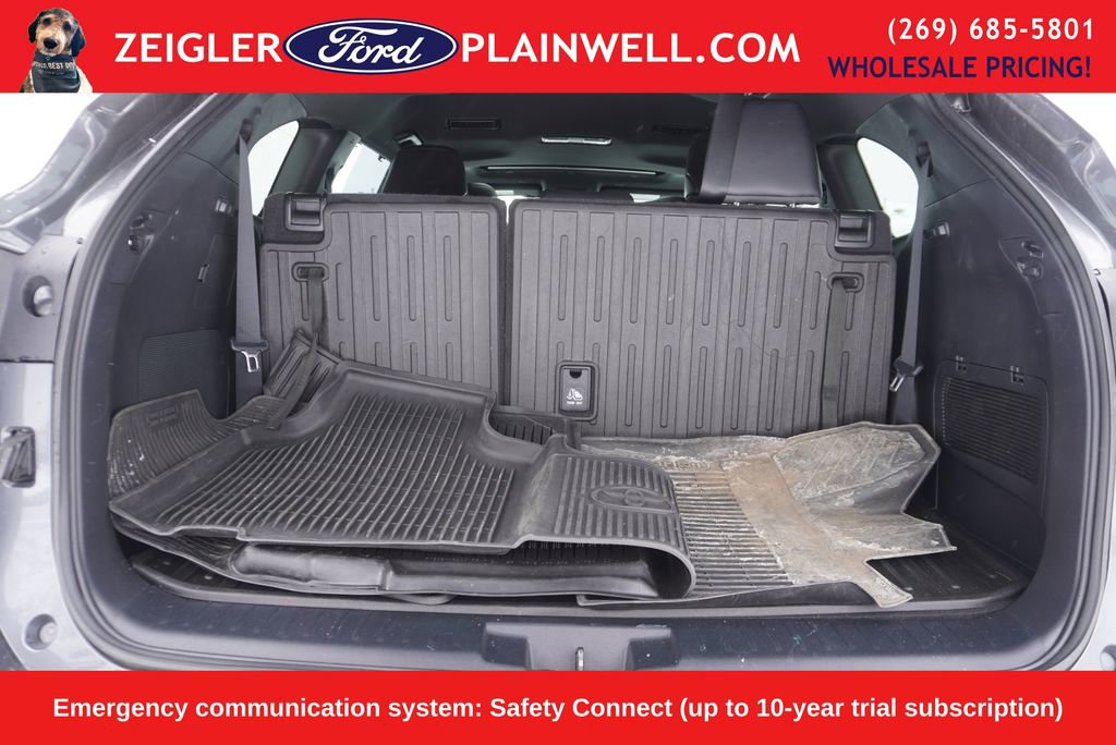 Used 2023 Toyota Highlander L image 5