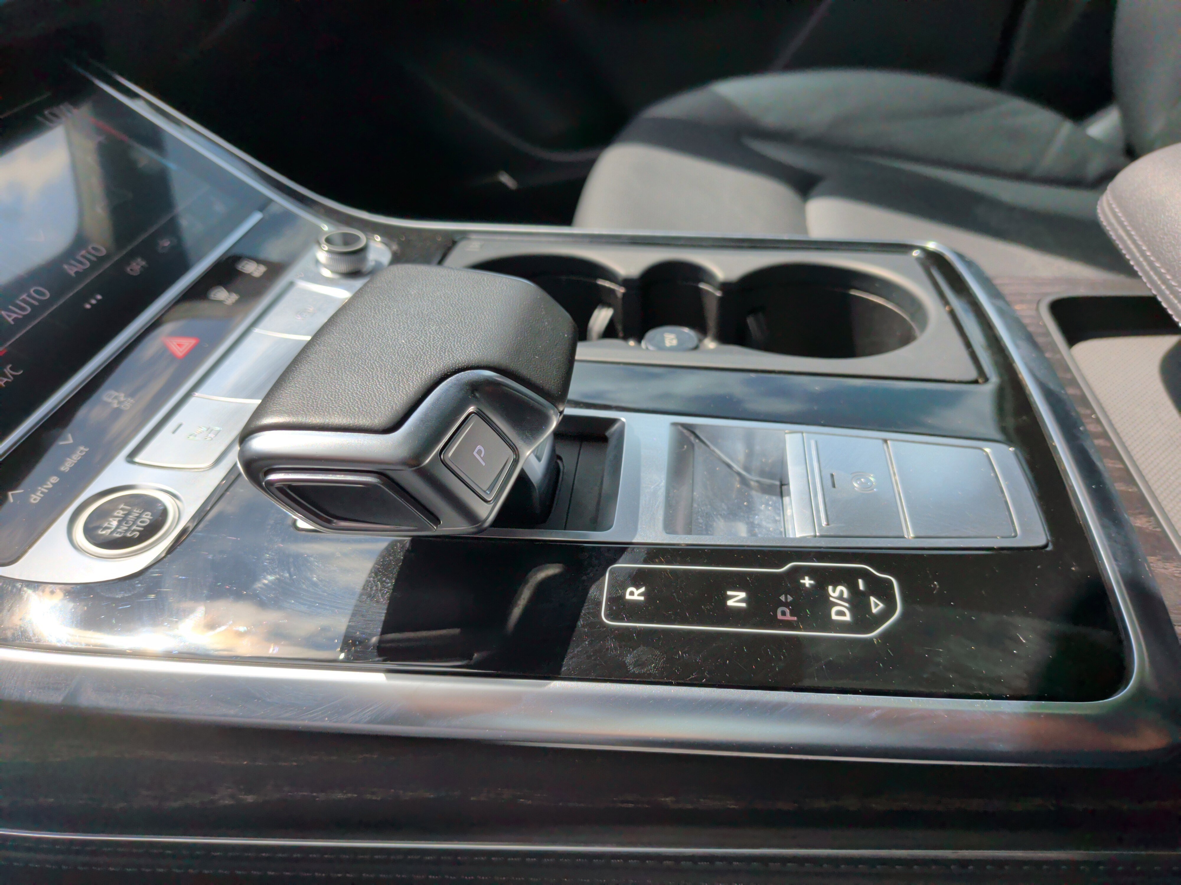 Used 2022 Audi Q7 3.0T Prestige image 26