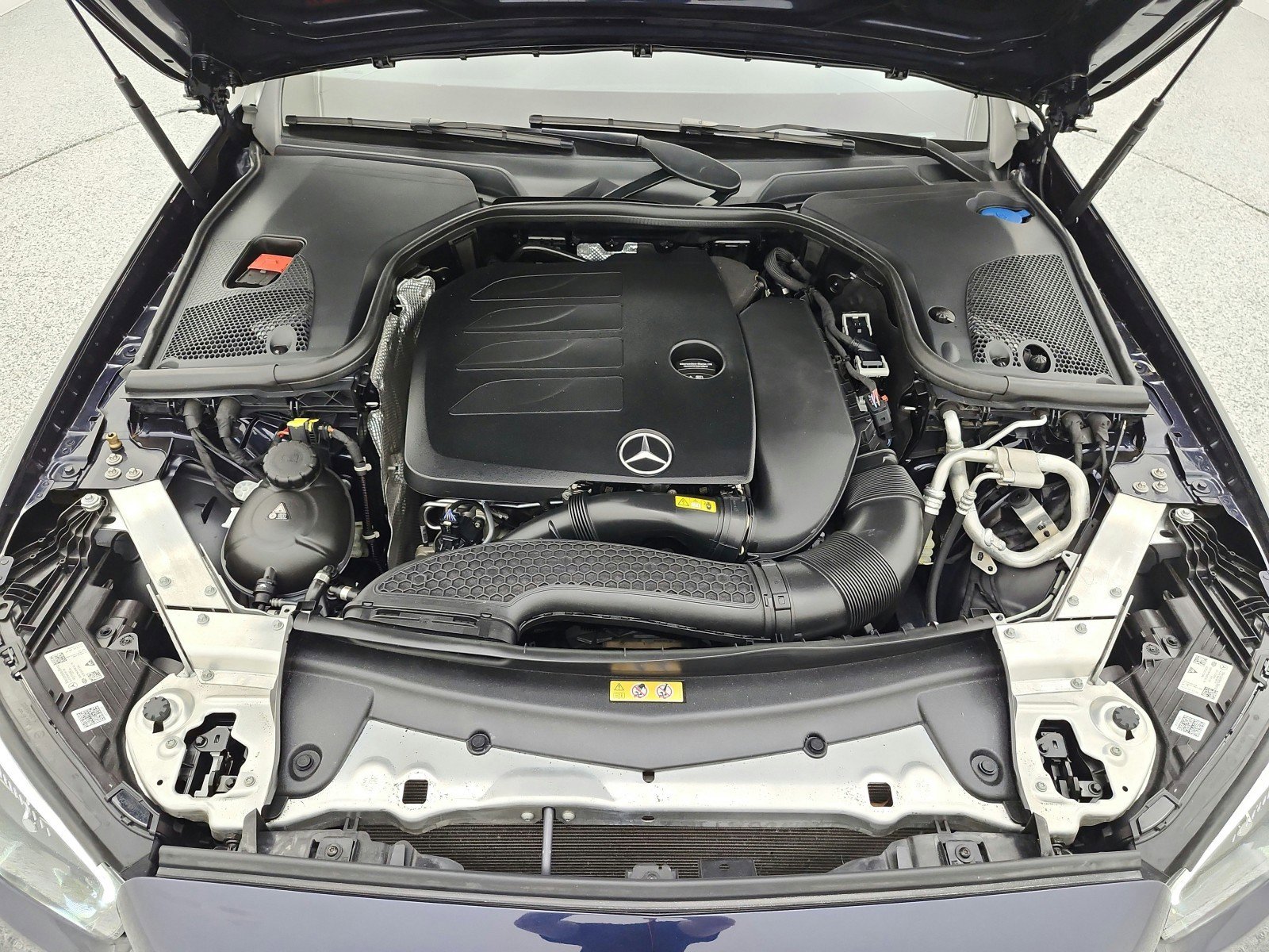 Used 2022 Mercedes-Benz E 350 Sedan image 23
