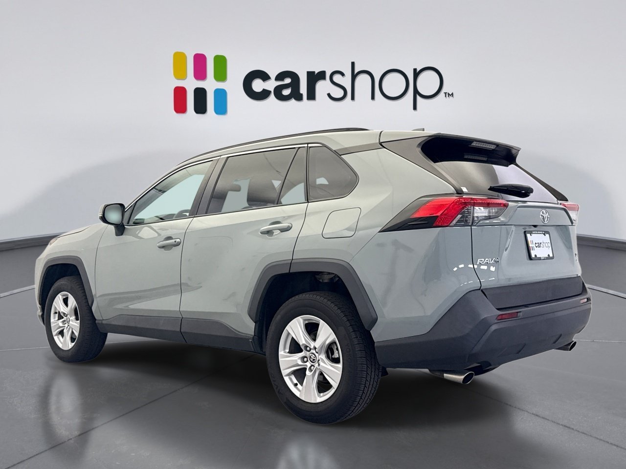 Used 2021 Toyota RAV4 XLE AWD/4WD image 3