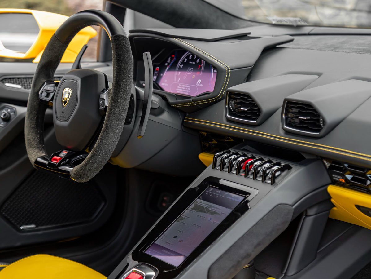 Used 2023 Lamborghini Huracan EVO image 27