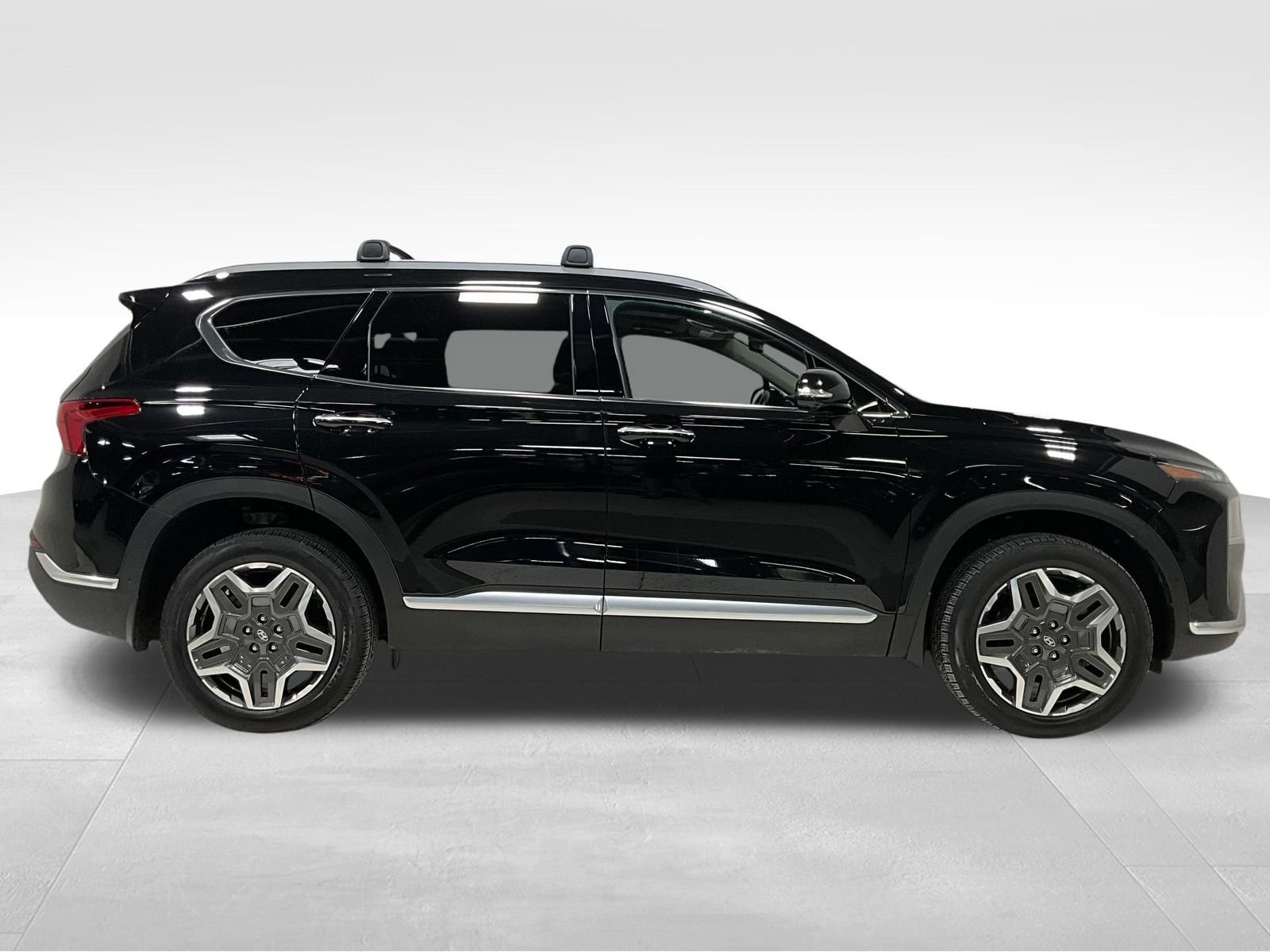 Used 2023 Hyundai Santa Fe Limited AWD/4WD image 3