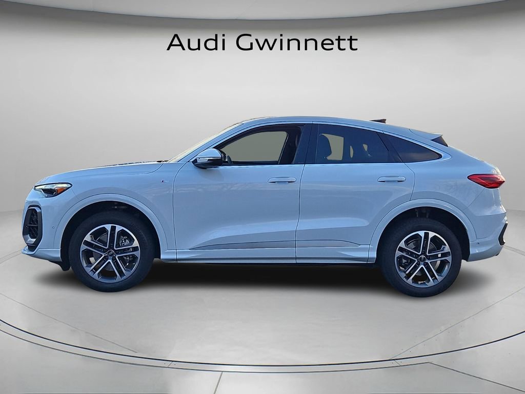 Certified 2025 Audi Q5 Premium Plus w/ Premium Plus AWD/4WD image 3