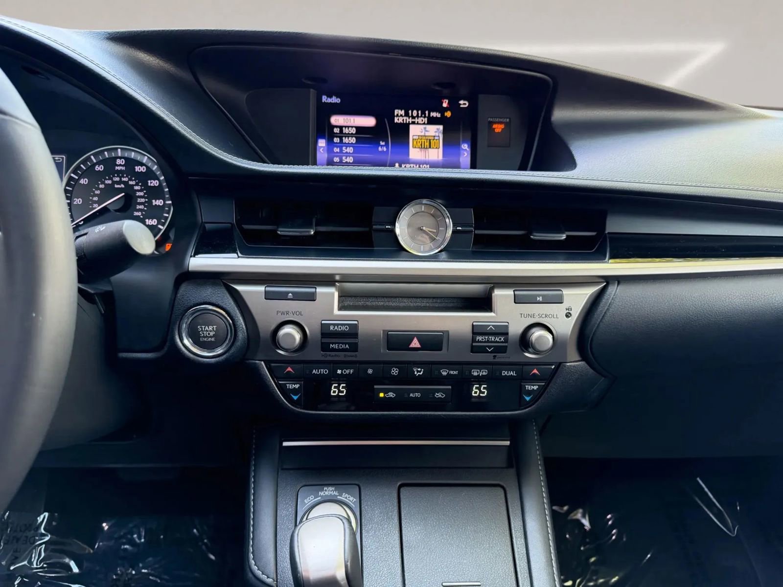 Used 2016 Lexus ES 350 FWD image 15