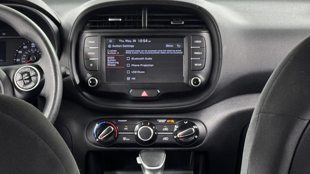 Used 2022 Kia Soul LX w/ Technology Package FWD image 17