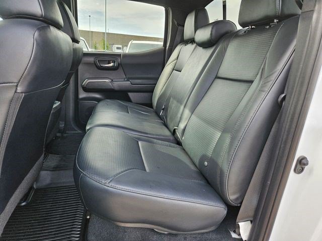 Used 2021 Toyota Tacoma TRD Sport w/ TRD Premium Sport Package AWD/4WD image 28