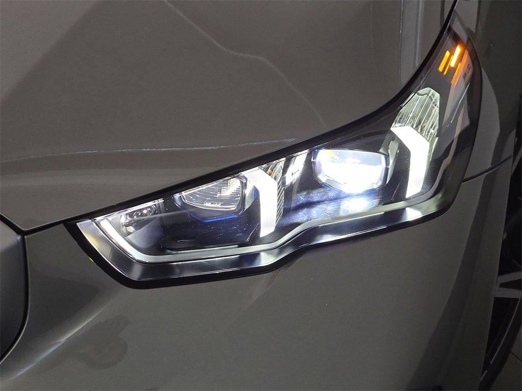 Used 2026 BMW 530i xDrive w/ M Sport Package image 34