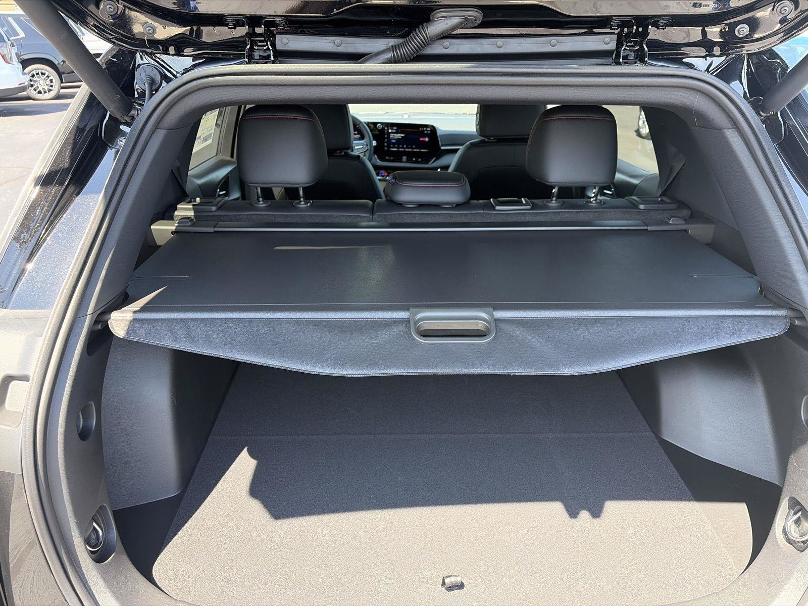 New 2027 Chevrolet Equinox RS w/ Safety and Technology Package AWD/4WD image 7