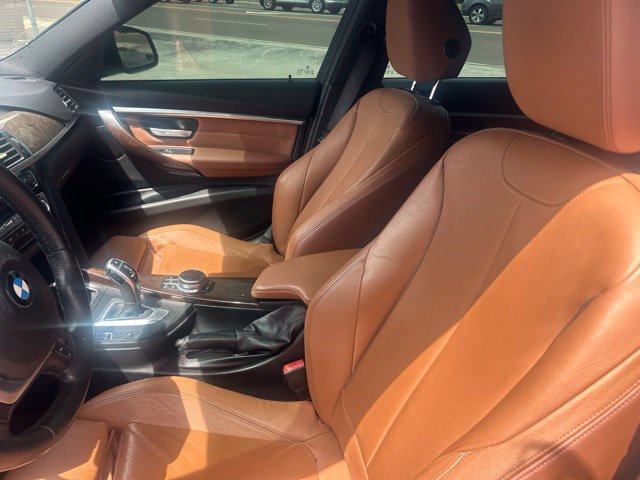 Used 2017 BMW 330i Sedan RWD image 11