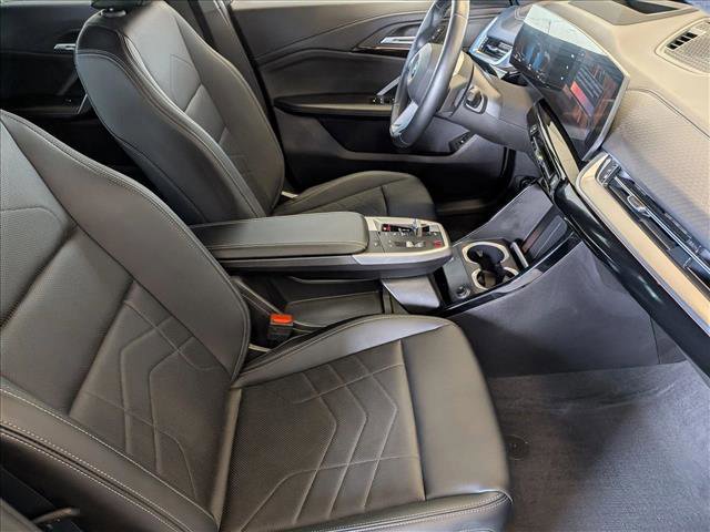 Used 2025 BMW X2 xDrive28i image 21