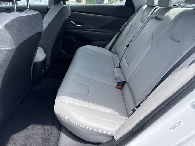 Certified 2025 Hyundai Elantra Limited FWD image 20