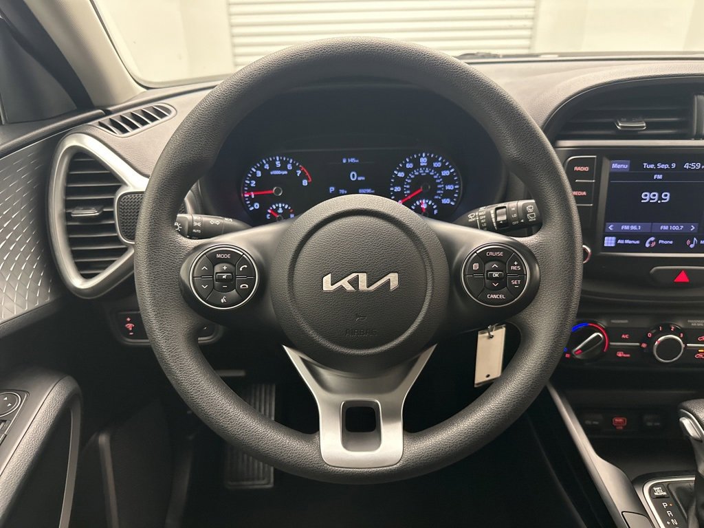 Used 2022 Kia Soul LX image 18