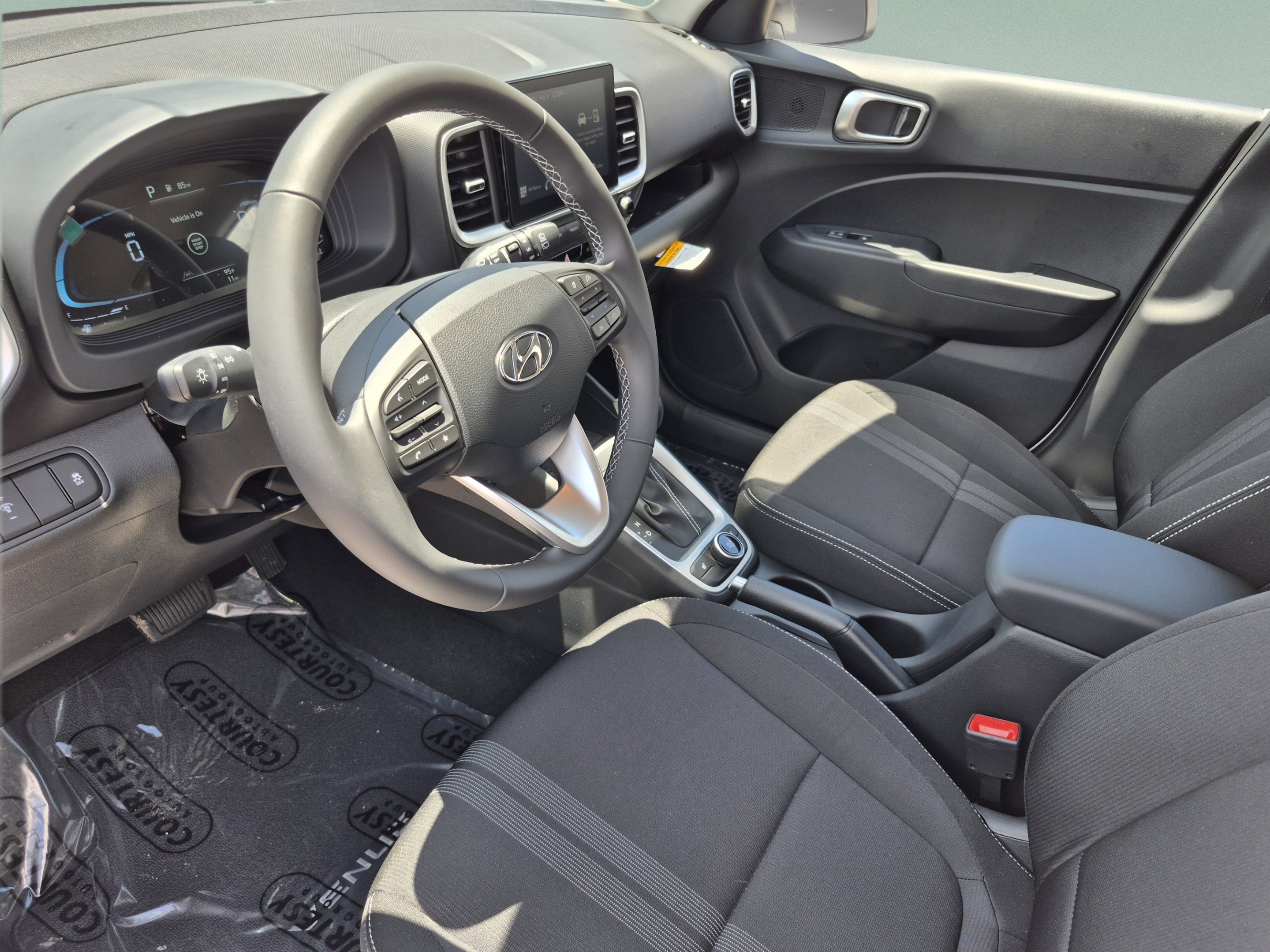 New 2026 Hyundai Venue SEL FWD image 19