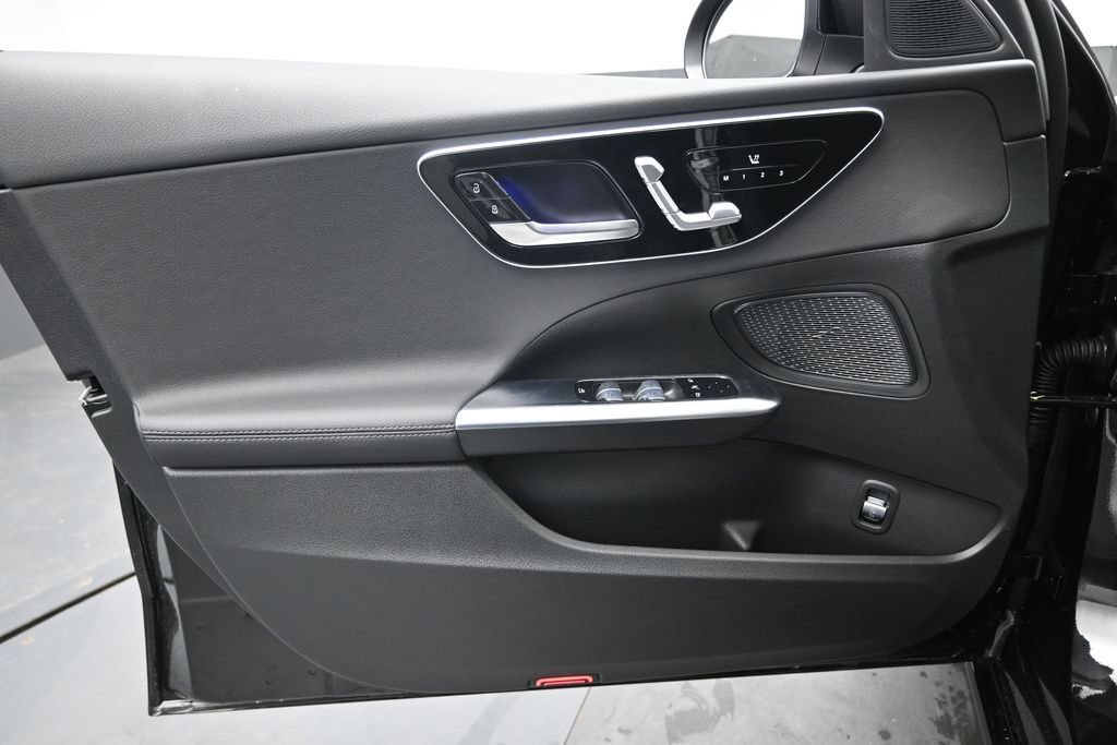 New 2026 Mercedes-Benz C 300 4MATIC Sedan image 18